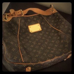 Louis Vuitton purse